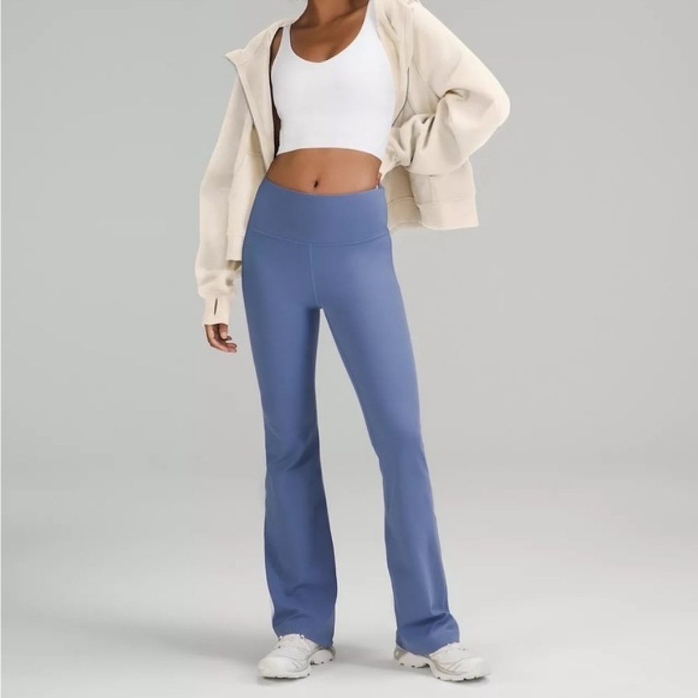 Lululemon Groove Super-High-Rise Flared Pants in Water Drop Size 0